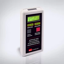 KIYO LaserTester Pro: Aktív lézeres traffipaxvédelmi termék teszteléséhez.  KIYO LaserTester Pro: Aktív lézeres traffipaxvédelmi termék teszteléséhez.